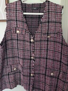 SHEIN Pink & Black Tweed Button Front Vest